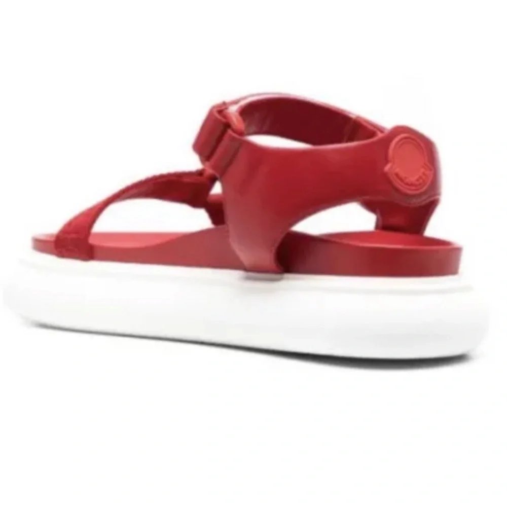 Red Moncler sandals - Picture 5 of 6